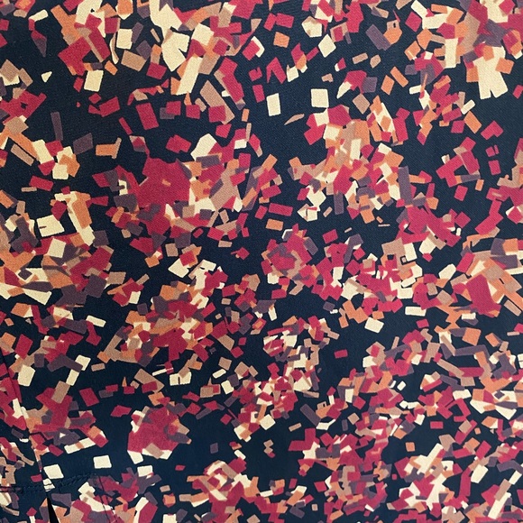 DONATING SOON RED MAXI SKIRT - Picture 2 of 4